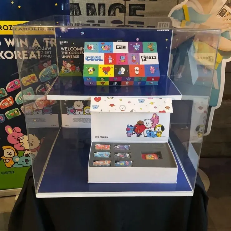 Display Akrilik Koleksi Line Friends untuk Aktivasi Brand di Jakarta